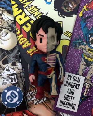 XXRAY x DC COMICS - SUPERMAN DISSECTED VINYL ART FIGURE (10cm)