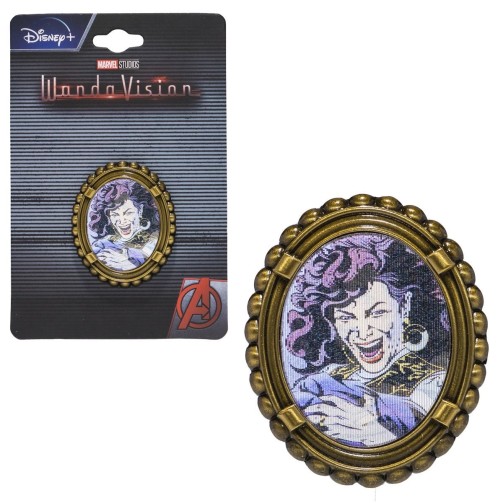 MARVEL COMICS WANDAVISION AGATHA HARKNESS LENTICULAR LAPEL PIN BADGE