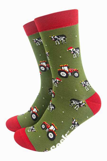 CHRISTMAS LIGHT RED TRACTOR WITH SANTA HAT COWS GREEN ADULT PAIR OF NOVELTY SOCKS