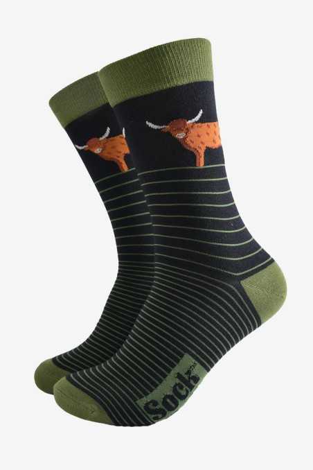 LONELY HIGHLAND COW BLACK ADULT PAIR OF NOVELTY SOCKS