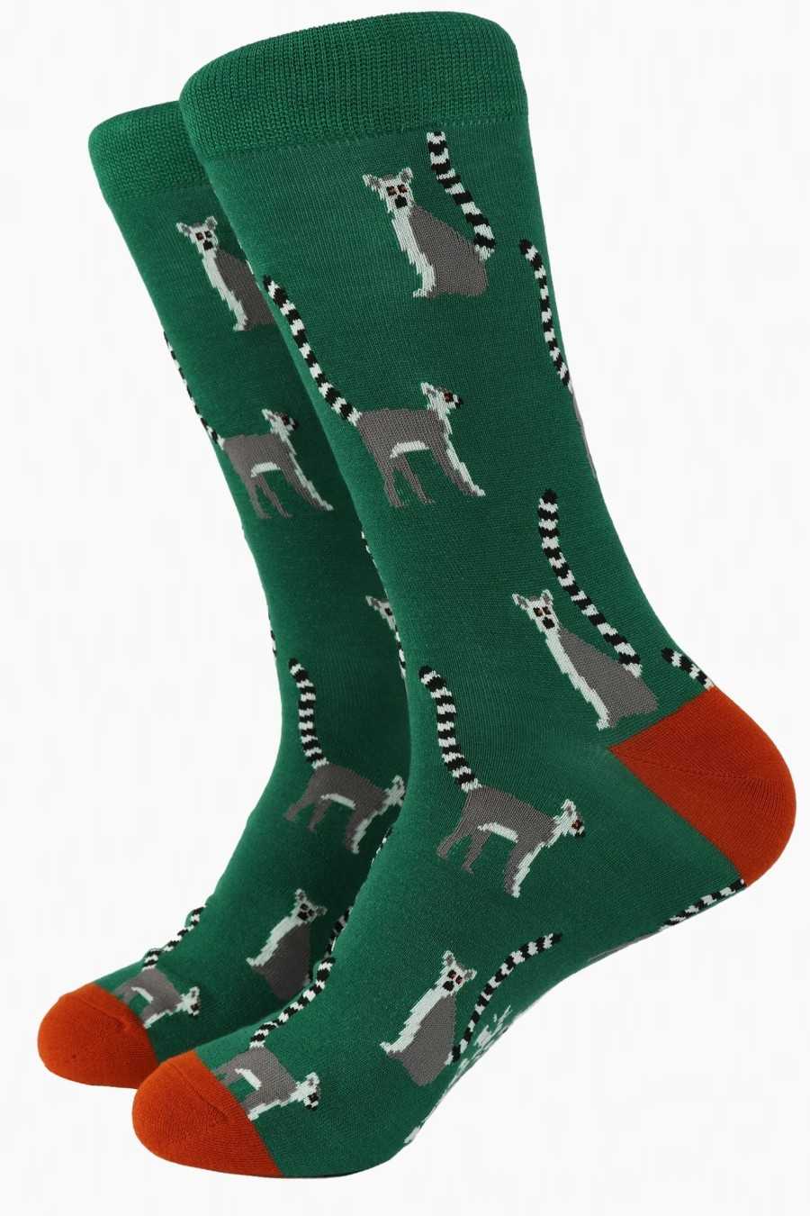 CHEEKY LEMUR GREEN ADULT PAIR OF NOVELTY SOCKS