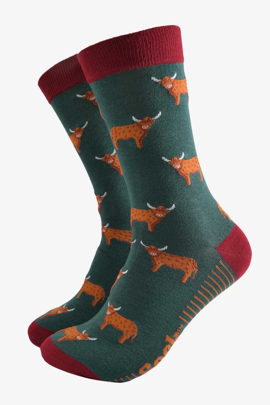 HIGHLAND COW GREEN ADULT PAIR OF NOVELTY SOCKS