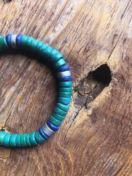 SAMPHIRE Green, Blue and Silver bright coco wood elasticated Bracelet