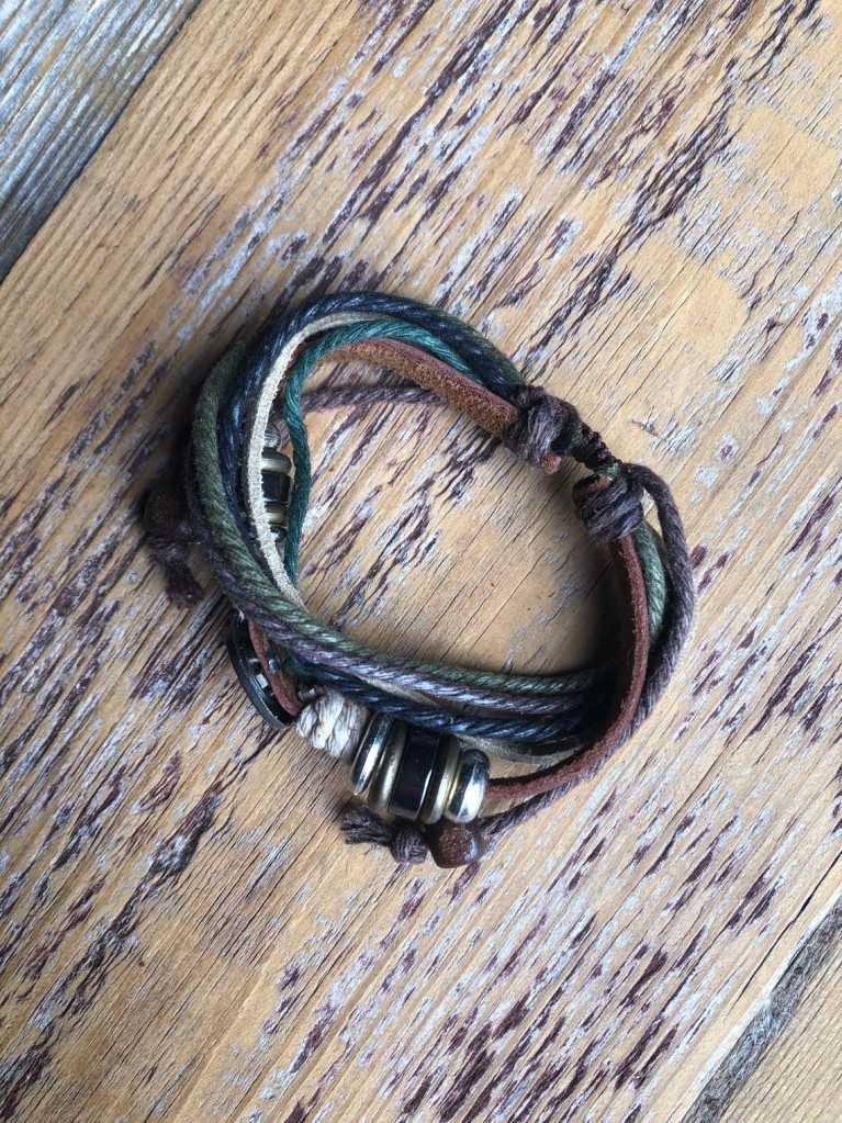 Jeans button Brown string, Leather & beaded adjustable bracelet (CLASSIC '09)