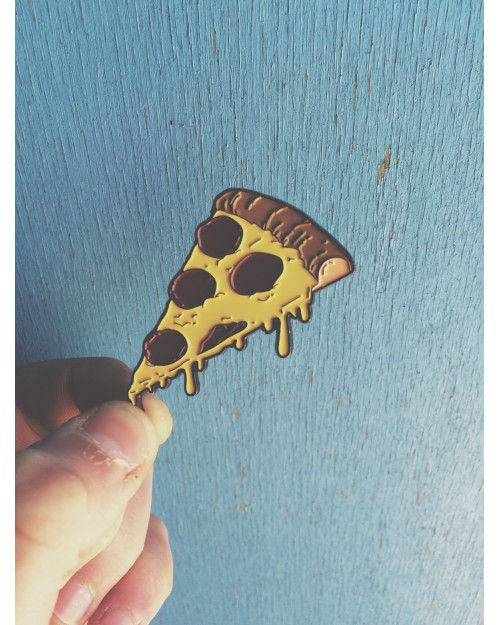 DRIPPING CHEESE AND PEPPERONI PIZZA SLICE HARD ENAMEL PIN BADGE